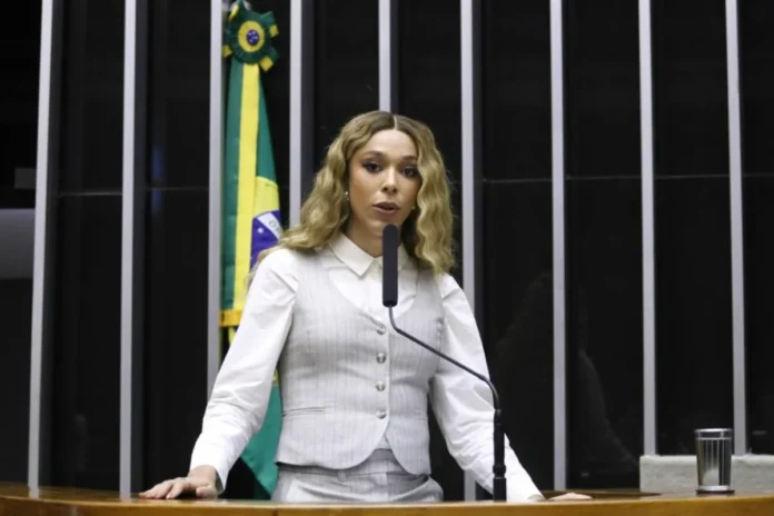 erika-hilton-questiona-cobrana-de-icms-sobre-gorjetas-em-sp_1