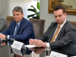 Entenda a crise na relação entre Tarcísio e Kassab e o impacto na formação da chapa para o governo Gilberto Kassab e Tarcísio de Freitas. Foto: Mônica Andrade/Governo de SP