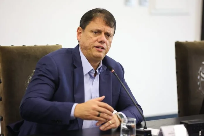 Tarcísio de Freitas: vulnerabilidades em várias áres. Foto: Paulo Guereta / Governo do Estado de SP